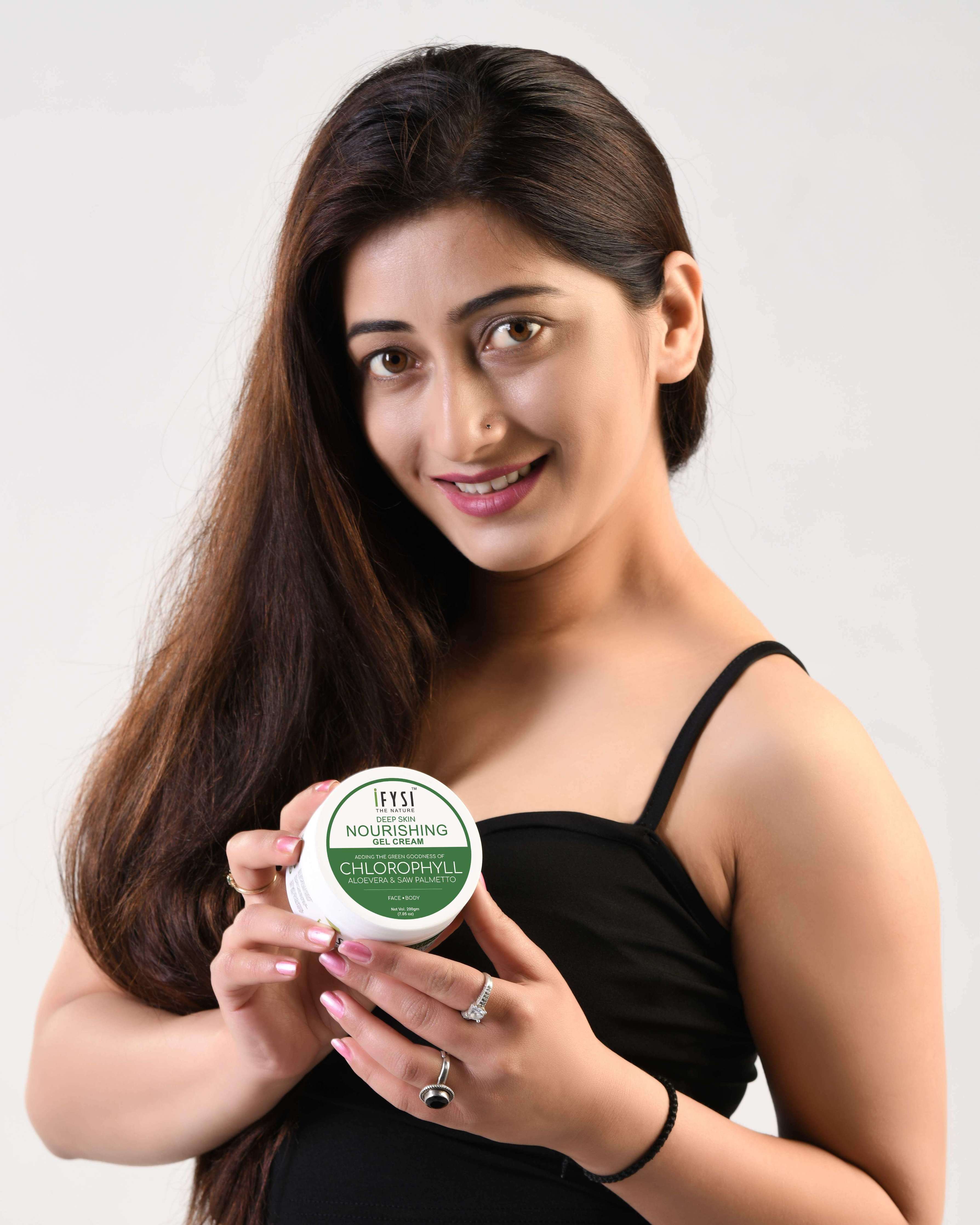 IFYSI Chlorophyll and Earthy Kaolin Clay Face Pack 200g