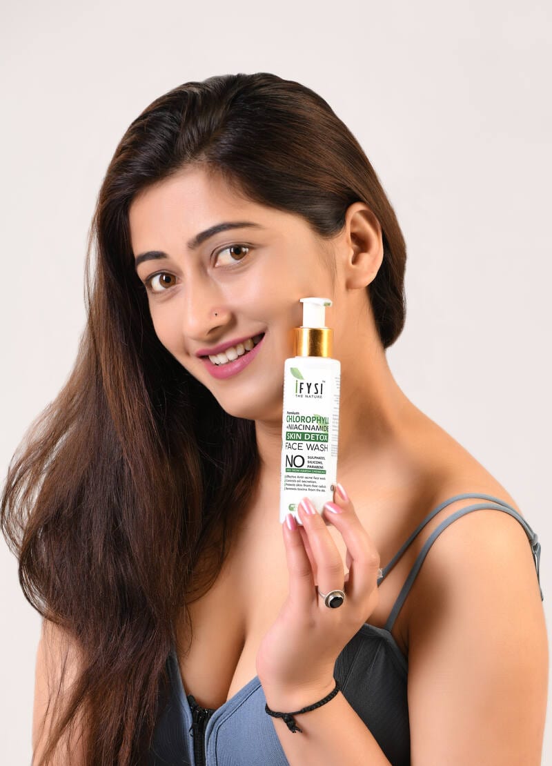 IFYSI Premium Chlorophyll Skin Detox Facewash (100 ml) - Ifysi